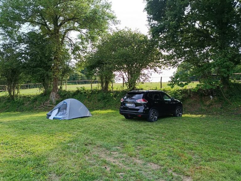 Aire accueil camping-car > La Renaudière Féret
