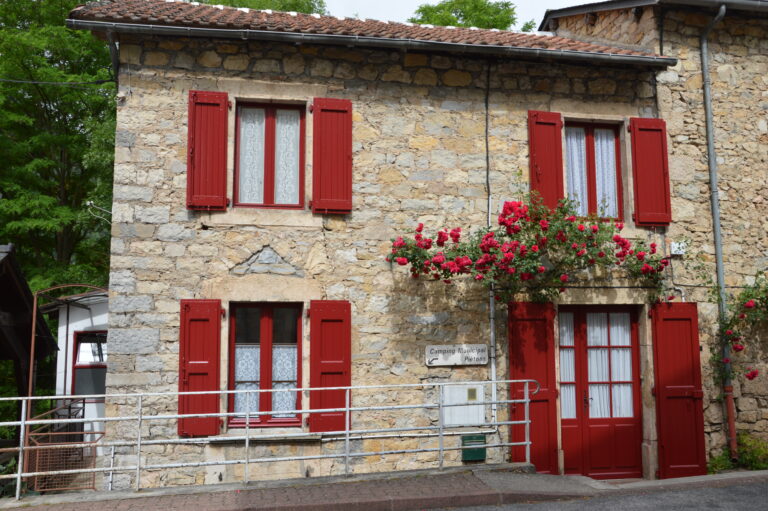 "CHEZ JEANNE"