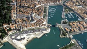 Les tours du Vieux-Port