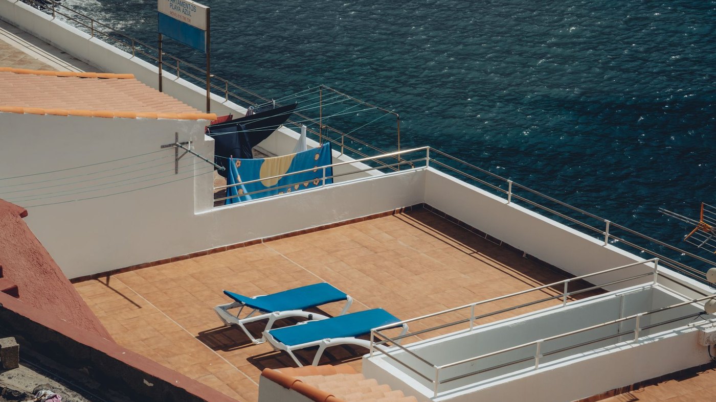 Terrasse d'une chambre d'hôtes avec vue sur la mer