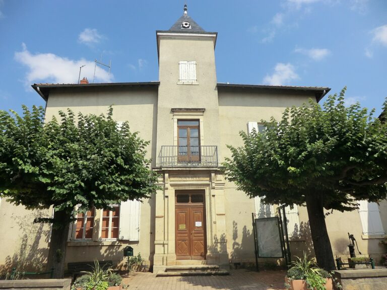 La commune de Fareins