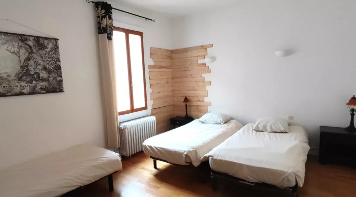 ANCIEN HÔTEL DU LARZAC - CHAMBRE 1