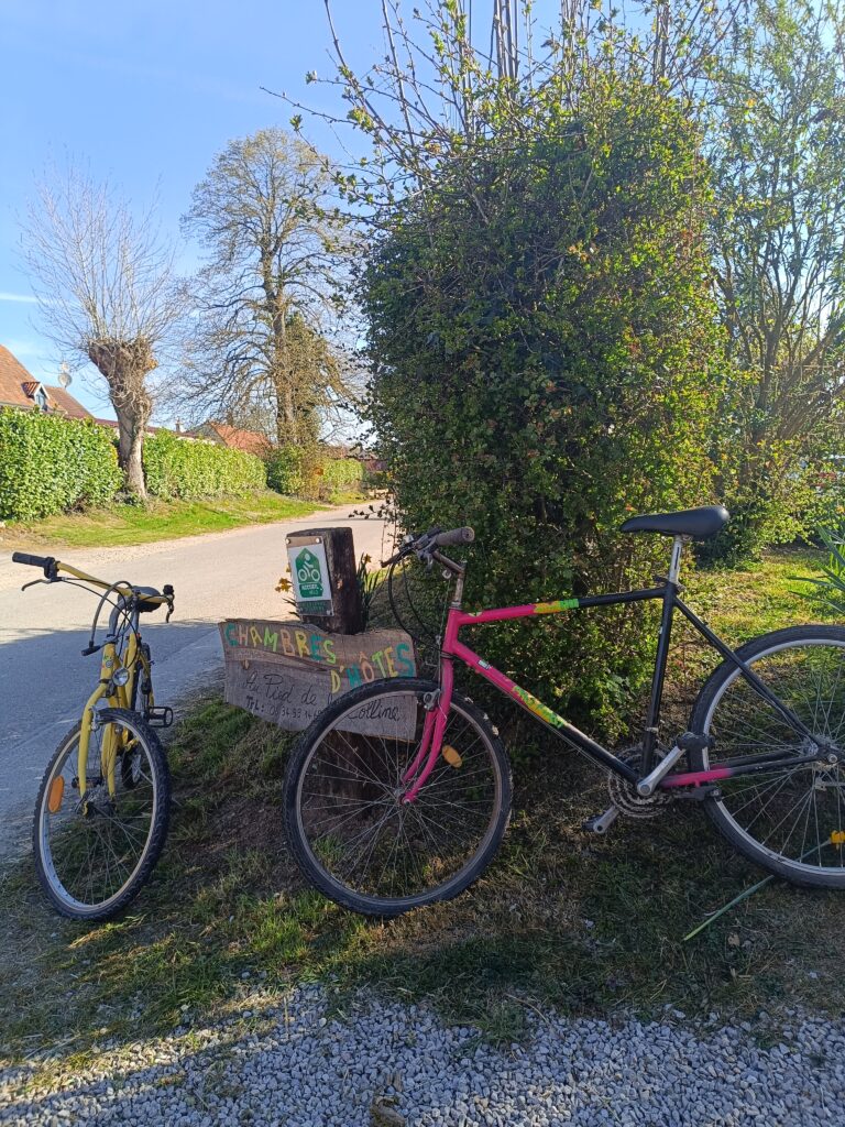 Au pied de la colline