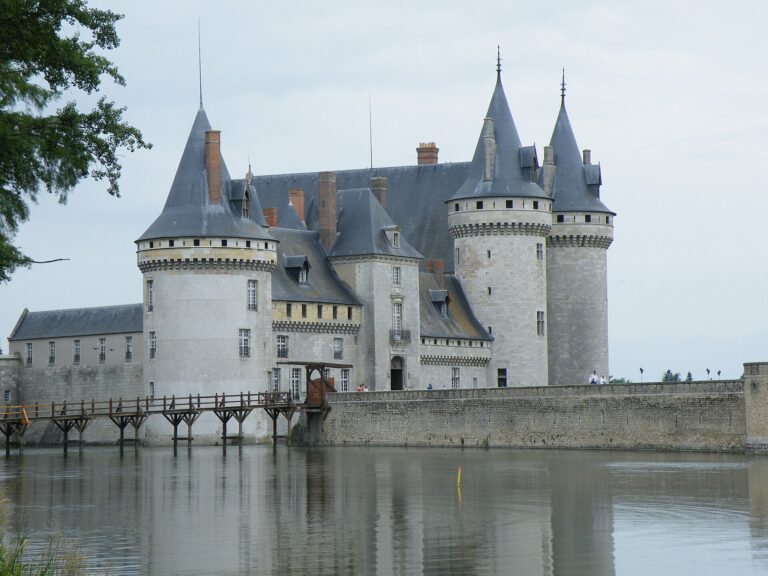 Château de Sully-sur-Loire