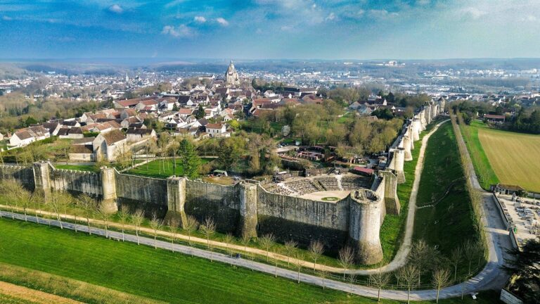 Provins